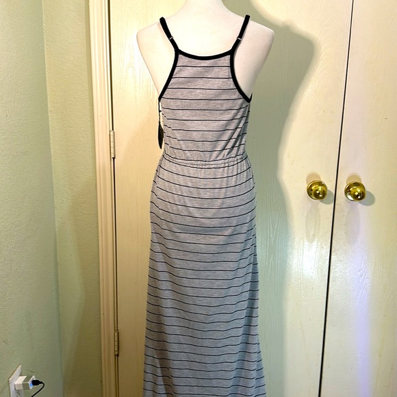 Volcom maxi dress with split - Picture 2 of 4